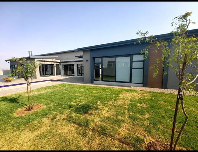 5 BEDROOM HOUSE FOR SALE IN MIDSTREAM HEIGHTS